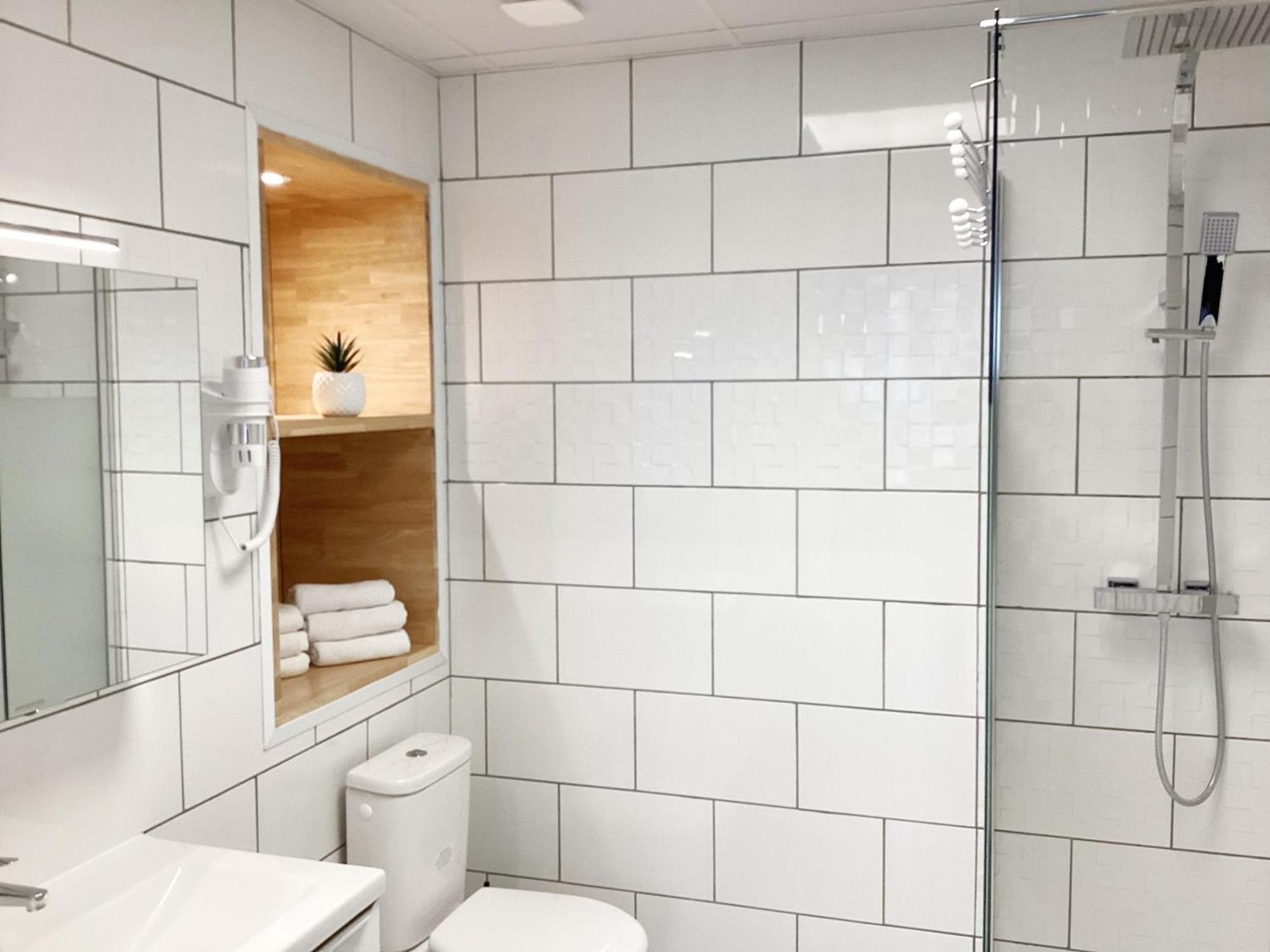 Appartement Stella 95 M2 Climatise Parking Proche Sanctuaires Lourdes Exteriör bild